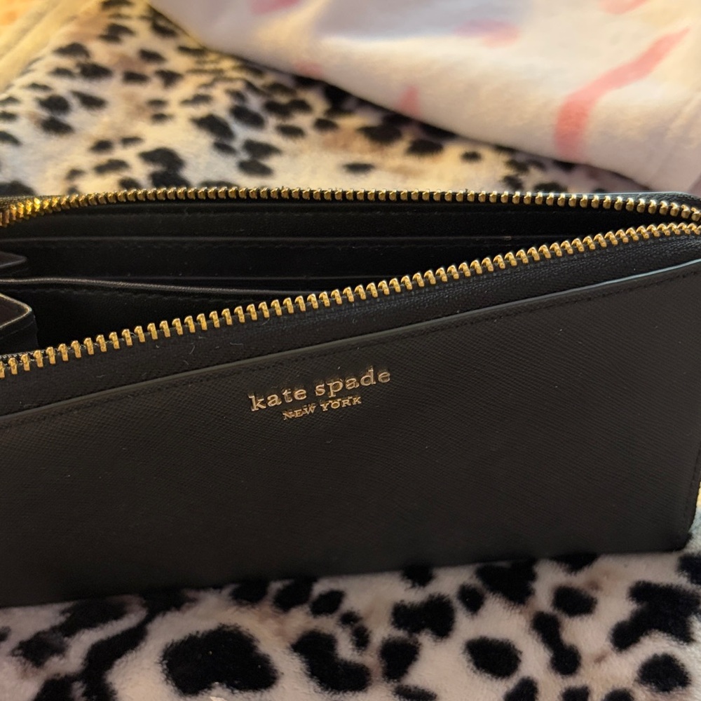 Kate Spade Black and Gold Wallet